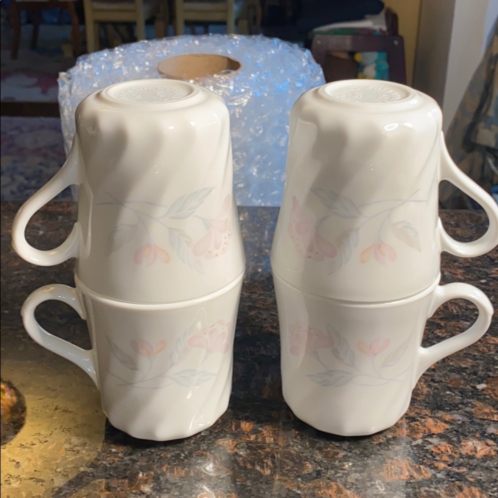 4 Corelle Pink Trio  8 oz. cups/ Mugs
